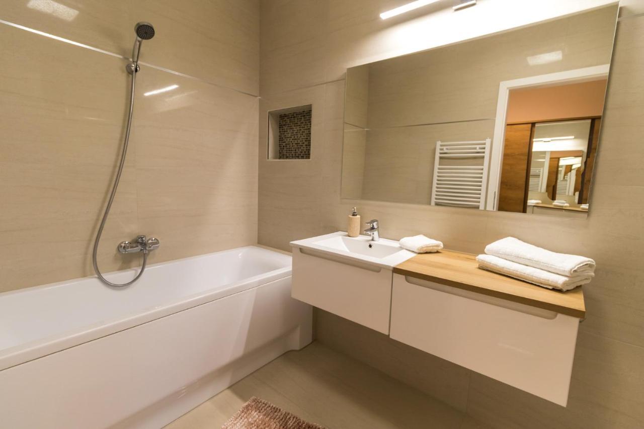 Thermal Lux Weninger Apartman Kiskunhalas Exterior photo